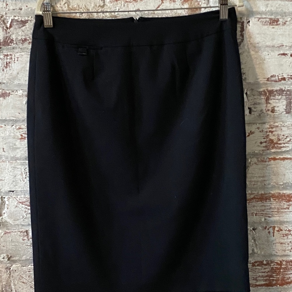 Black business skirt
